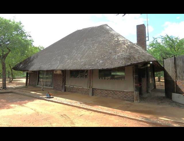 FARM FOR SALE IN MARKEN